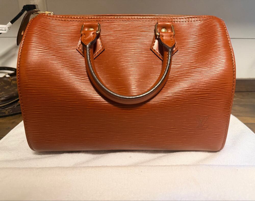 Vintage Louis Vuitton Speedy 25 Kenyan Fawn Brown Epi Leather M43013 – Authentic